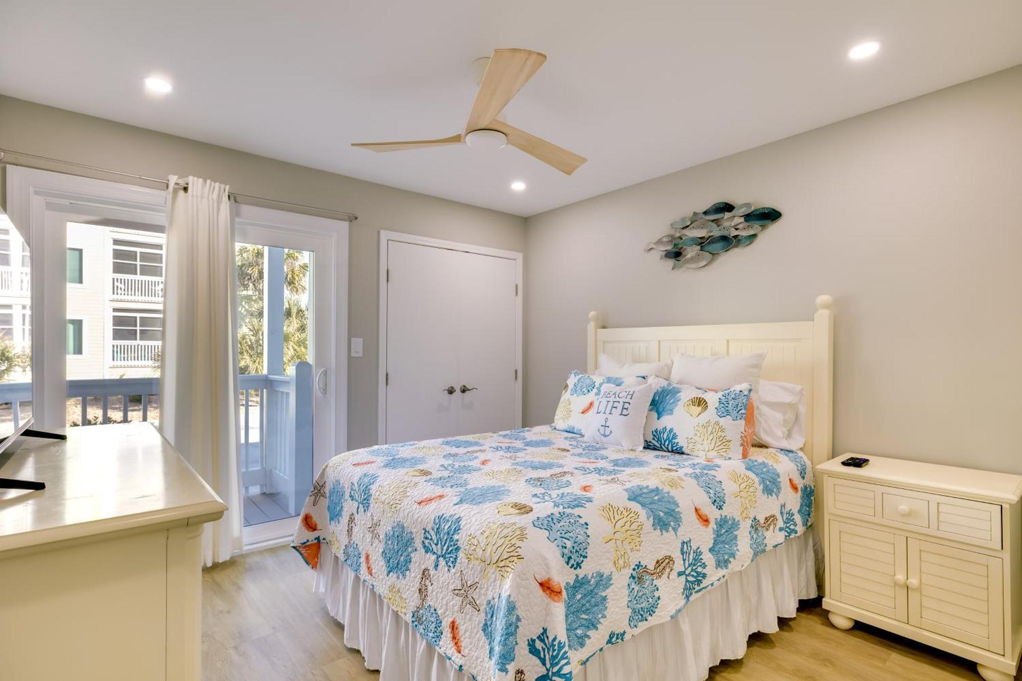 Emerald Isle Condo With Indoor Pool And Beach Access! Zewnętrze zdjęcie